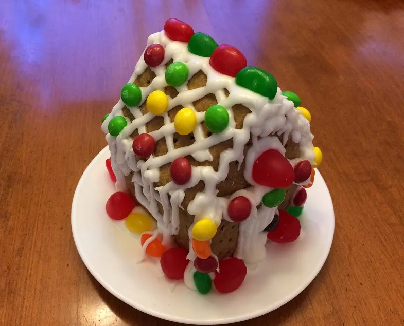 graham cracker gingerbread house